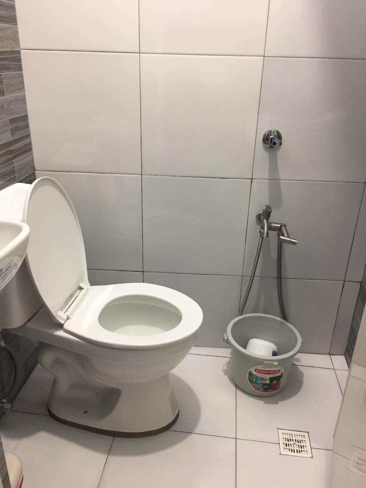Ziet Hotel Mambajao Quarto foto